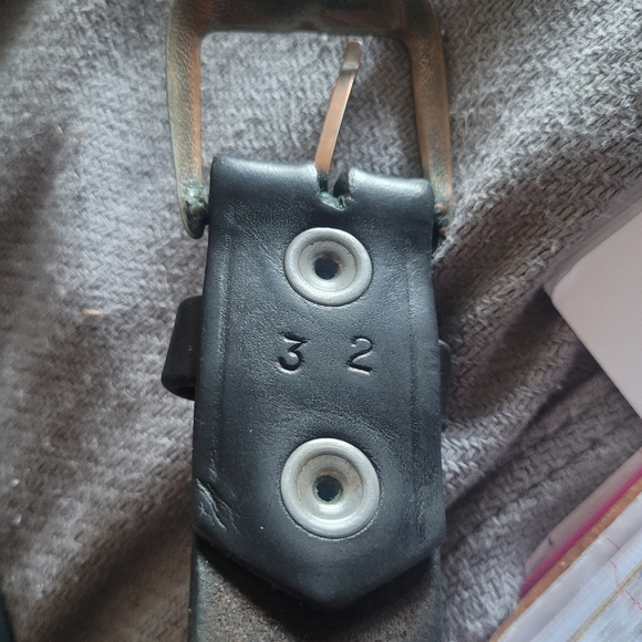 Black Leather Belt Size 32 - Picture 5 of 6